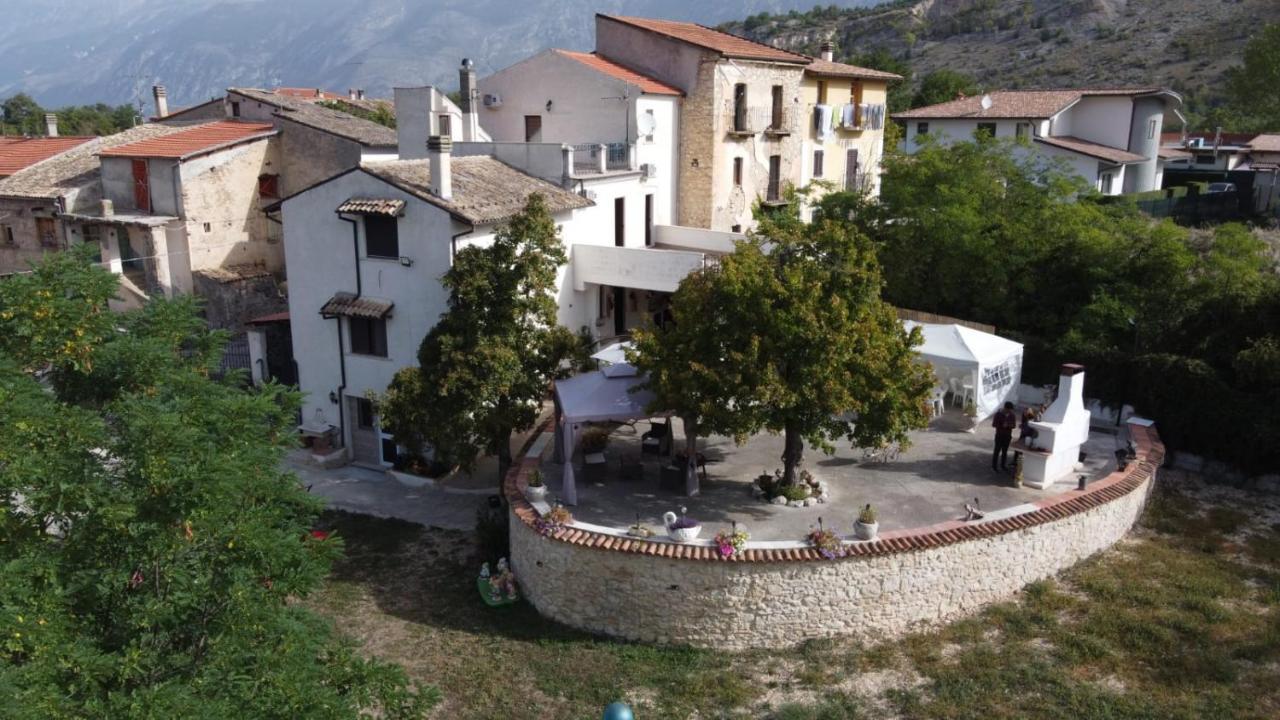 "Il Miglio" Country House Hostal Pettorano sul Gizio Exterior foto